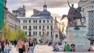 Правителството на Румъния е готово да приеме нови 100 000