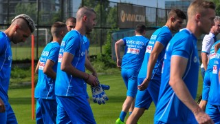 Митов изведе Левски за първа тренировка в Правец