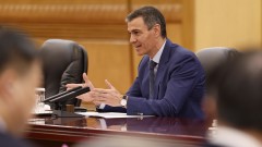Педро Санчес промени плановете си и ще подкрепя на живо Испания