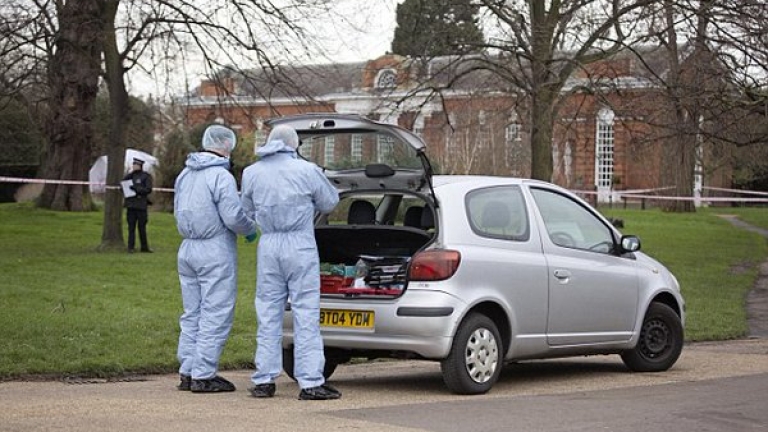 Мъж се самозапали и почина край двореца на Уилям и Кейт в Лондон