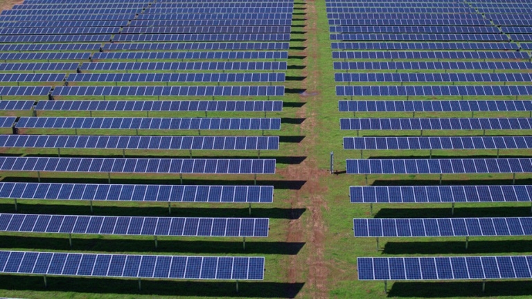 Израелска фирма стои зад най-голямата соларна централа в Сърбия