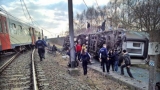 Влак дерайлира в Белгия, има един загинал