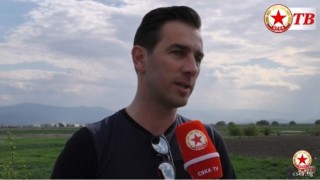 Бившият нападател на ЦСКА Стойко Сакалиев подкрепи тима на стадион