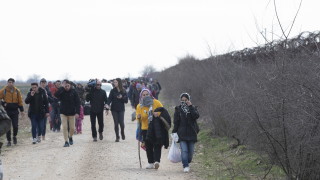 Мигранти в Турция се отправиха към границите с Гърция и България