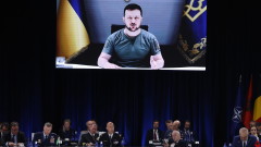 Зеленски: Украйна активно преговаря за нови оръжия от партньори