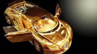 Златно Bugatti Veyron за 2.4 млн. евро