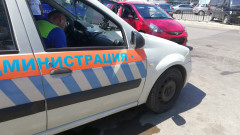 Наказват инспектора в ДАИ, свалил номерата на "паяк" в Пловдив и взел книжката на шофьора
