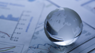 Тайната на успеха в дългосрочното инвестиране Купувай акции на силно