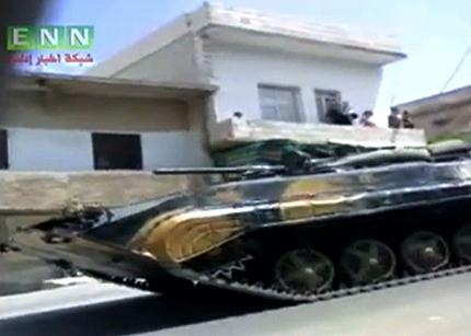 Военните на Асад нахълтаха в домове в Хама 