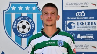 Павел Георгиев подписа своя първи професионален договор с Черно море