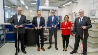 Швейцарски производител на оптични компоненти откри лаборатория за над 1 милион лева в София