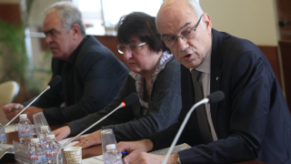 Парното и топлата вода няма да поскъпват