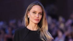 Анджелина Джоли ще е мафиотска жена в Sunny