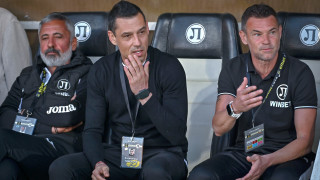 Александър Томаш ще трябва да се справя със сериозни кадрови