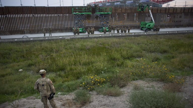 Изборите приключиха, Тръмп изтегля армията от границата с Мексико