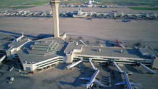 Самолет излезе от пистата в Денвър, 38 пасажери бяха ранени