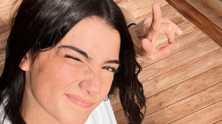 Социалните мрежи са си голямата работа за младите хора ето