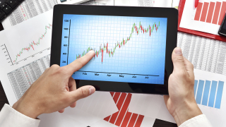 Къде могат да инвестират парите си руснаците разбира се