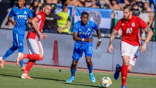 Играта на защитника на ЦСКА Раул Албентоса във Вечното дерби