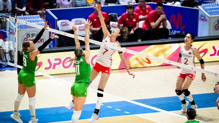 "Лъвиците" изпуснаха мачбол и загубиха от Китай