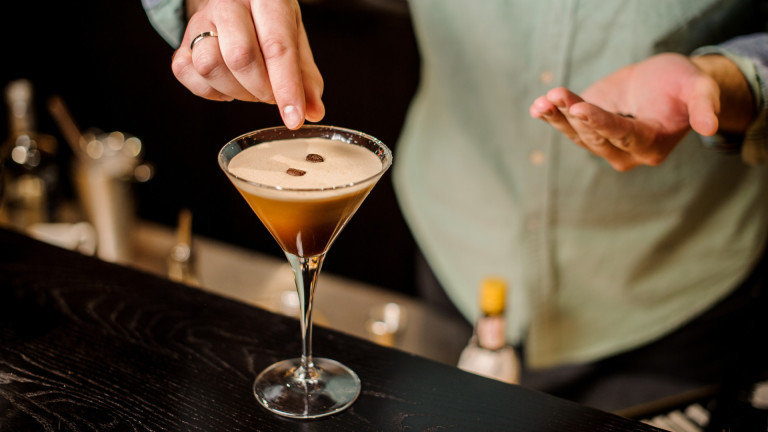 Как да си приготвим коктейла Espresso Martini