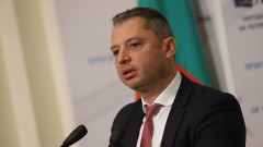 Делян Добрев: Държавният резерв трябва да влезе в петролните бази на "Лукойл"