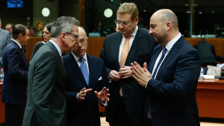 Германия и Франция настояват ЕК да даде повече власт на Фронтекс