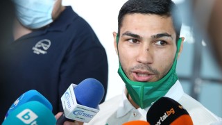 Още четирима български боксьори се класираха за 1 4 финалите на Купа