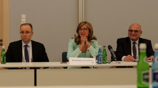 Общото ни бъдеще на Балканите минава през помирение Това заяви