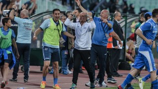 Спортно техническият щаб на Левски следи изявите на нападател който се