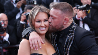 Дий Девлин дългогодишната партньорка на Конър Макгрегър и майка на