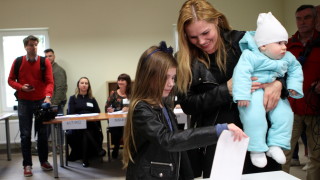 Ингрида Симоните и Гитанас Науседа ще се изправят на втори