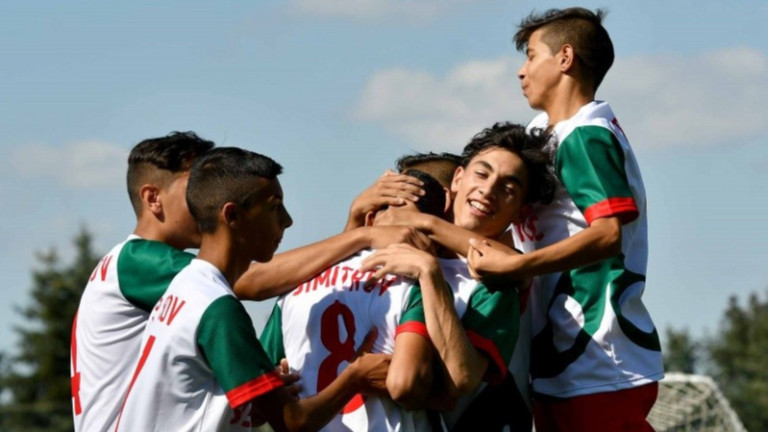 Летящ старт за България на Световната купа SATUC, "лъвчетата" с разгромна победа над Ирак