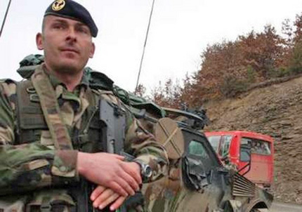 САЩ изпраща войници в Косово