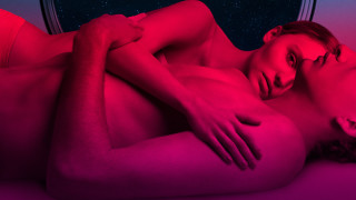 Лили-Роуз открива усещанията на тялото си