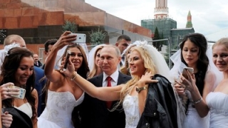 Булки налазиха Путин (ВИДЕО)