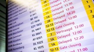 Летище Схипхол в Амстердам временно беше затворено рано тази сутрин