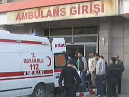 Рухнал таван рани четирима на летище "Ататюрк" в Истанбул 