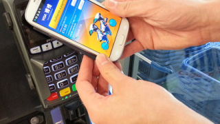 Visa и Samsung ще се заемат с безконтактните плащания