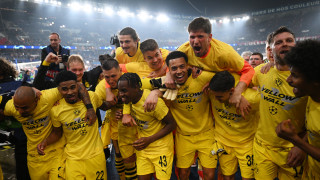 Спортният директор на Борусия Дортмунд Ларс Рикен призова футболистите да