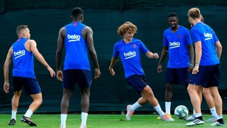 Килиан Мбапе подкрепи своя сънародник Осман Дембеле Френският футболист на Барселона