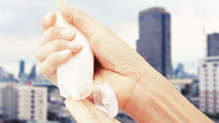 Кремовете за защита на кожата срещу мръсния градски въздух са