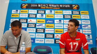 Пламен Константинов се притеснява за мача с Корея