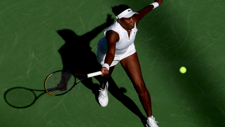 Вятърът отвя Винъс Уилямс от Индиън Уелс