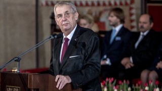 Милош Земан встъпи в длъжност като президент на Чехия предаде