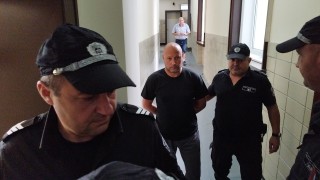 Съдът остави в ареста сръбския шофьор обвинен за на АМ Тракия