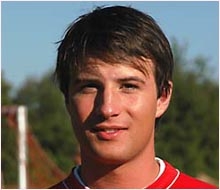 Сърцето на младок спря след мач в Германия