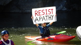 Нестандартен протест в Кресненското дефиле срещу строежа на магистрала Струма