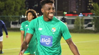 Централният защитник на Левски Хосе Кордоба изигра пореден силен