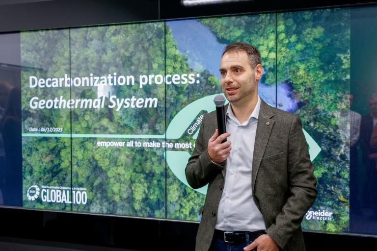 Мартин Йорданов - директор на "Умната фабрика" на Schneider Electric в Пловдив